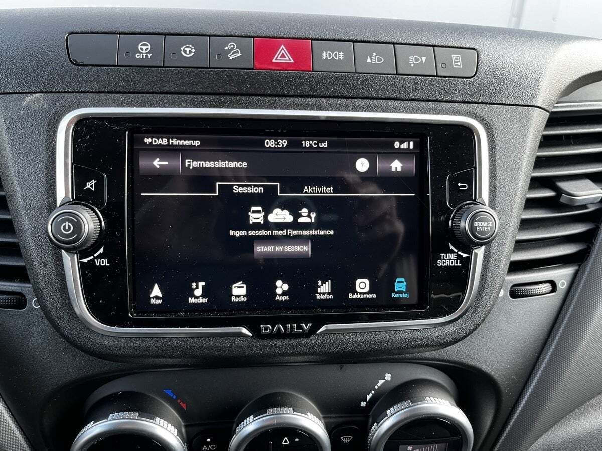 Hvid Iveco Daily fra 2023