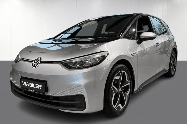 Sølv VW ID.3 fra 2021 set udefra