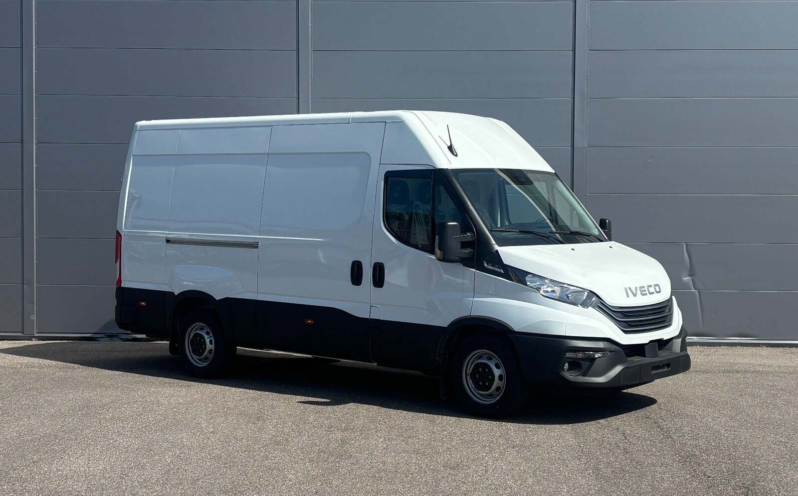Iveco Daily 3,0 35S18 12m³ Van AG8