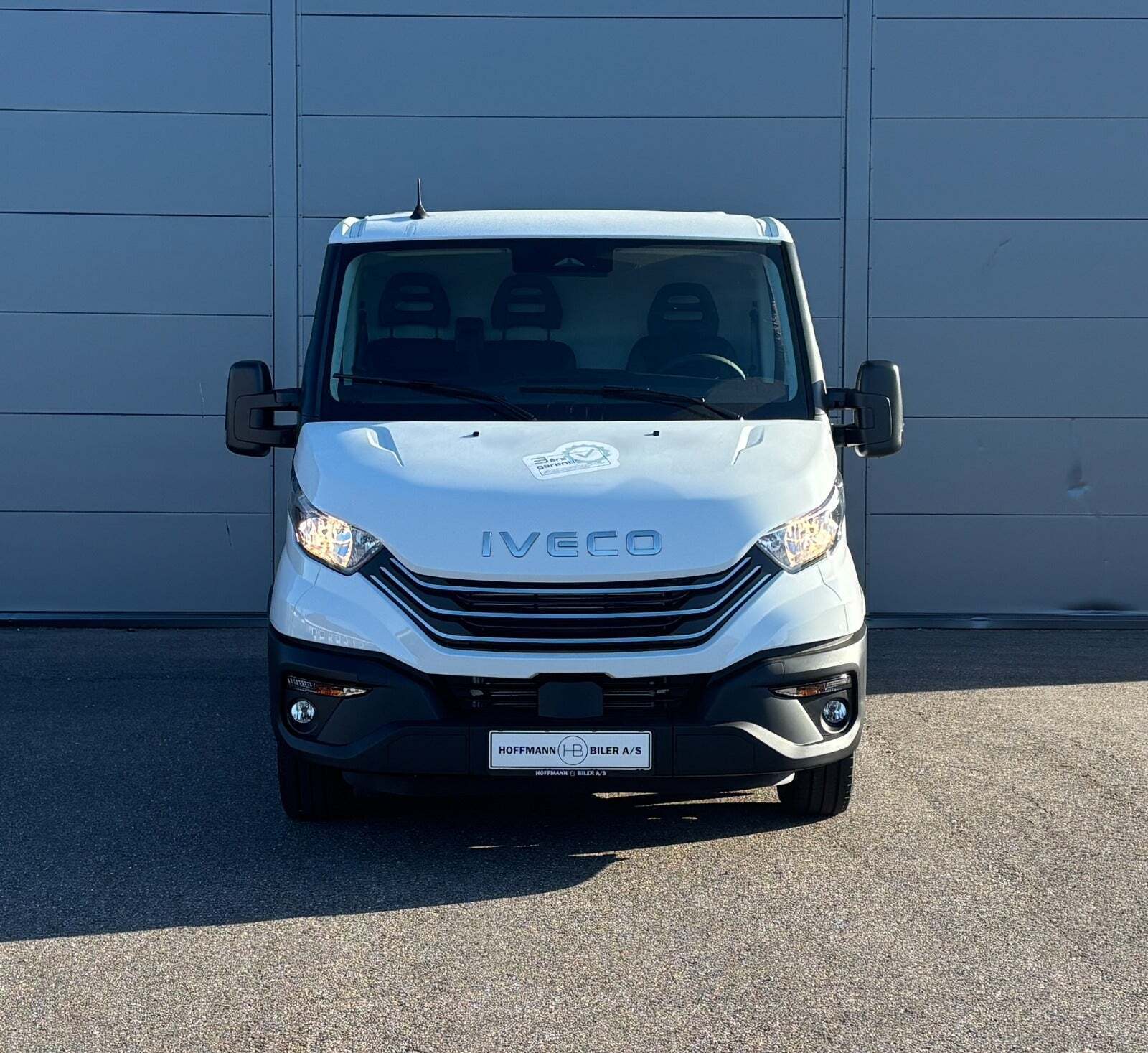 Iveco Daily 2,3 35S16 9m³ Van AG8