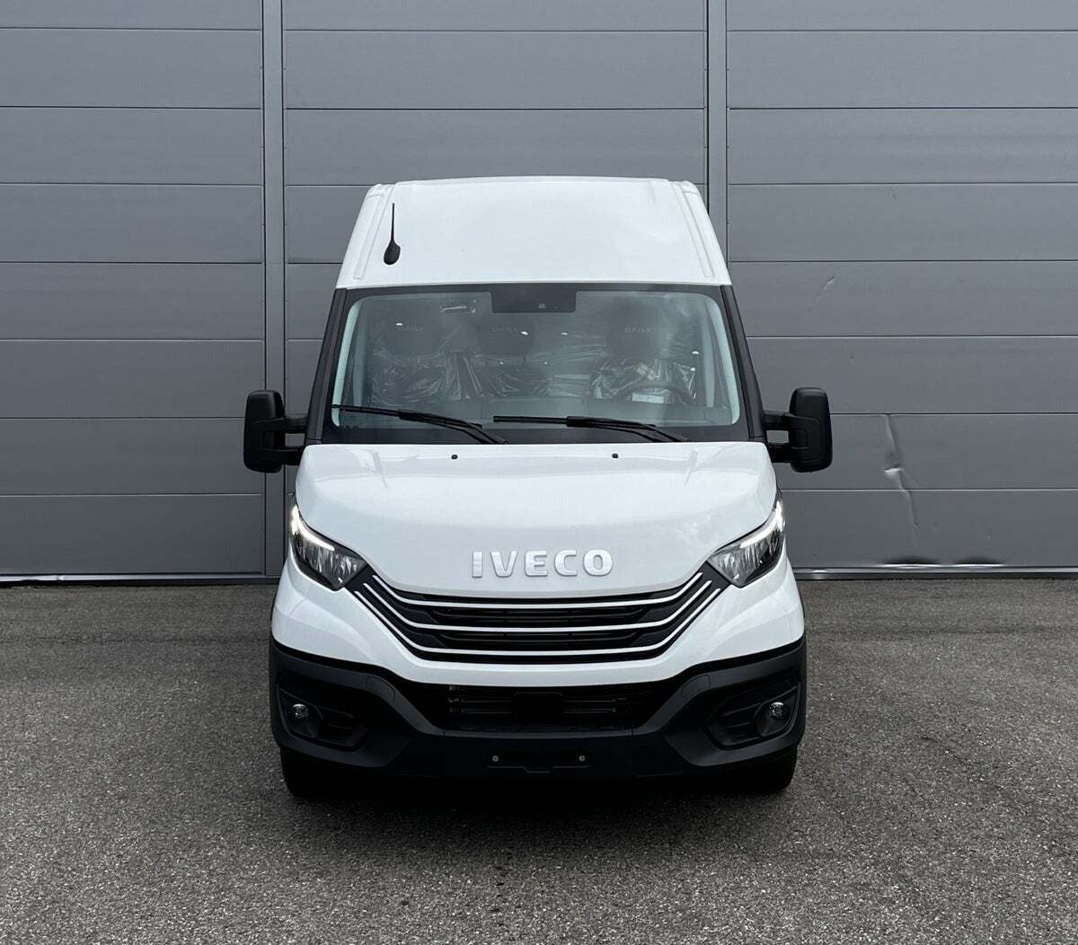 Iveco Daily 3,0 35S18 12m³ Van AG8