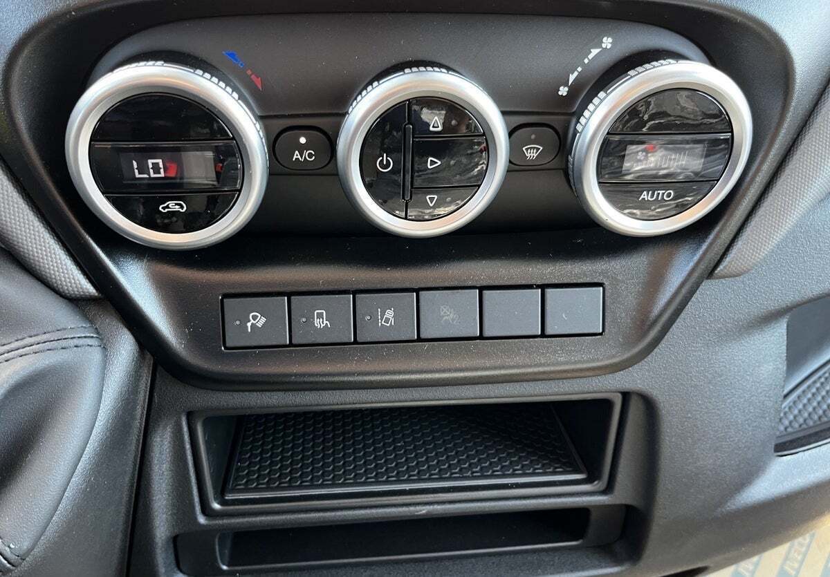 Hvid Iveco Daily fra 2024