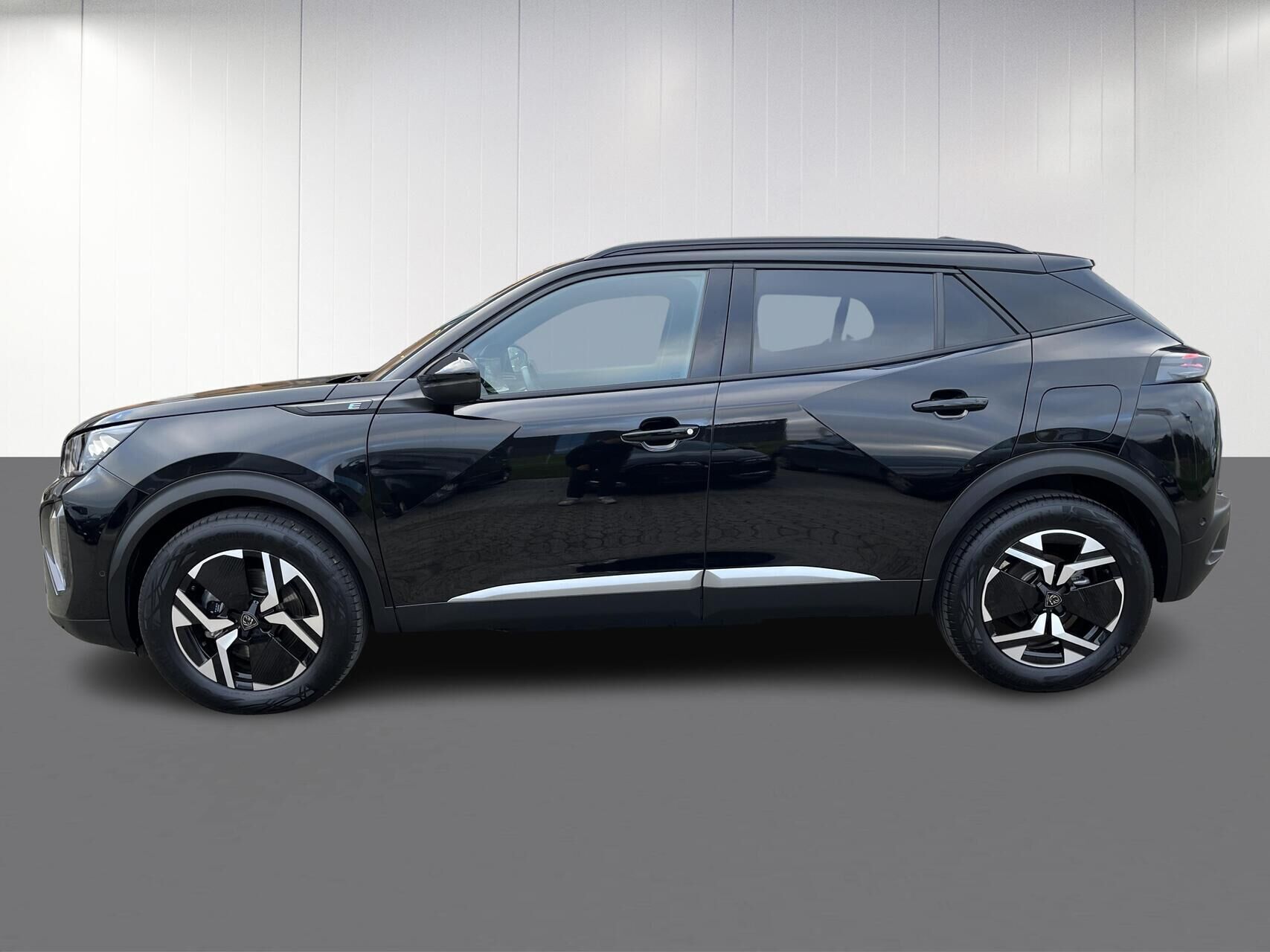 Peugeot e-2008 EL GT 156HK 5d Aut.