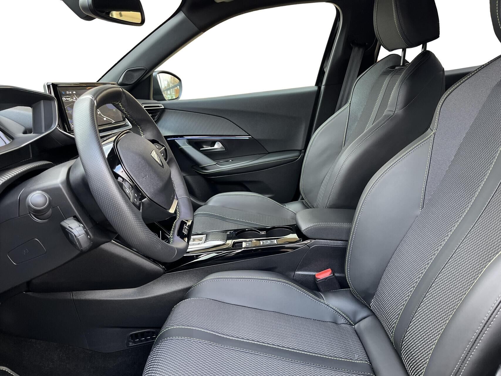 Peugeot e-2008 EL GT 156HK 5d Aut.