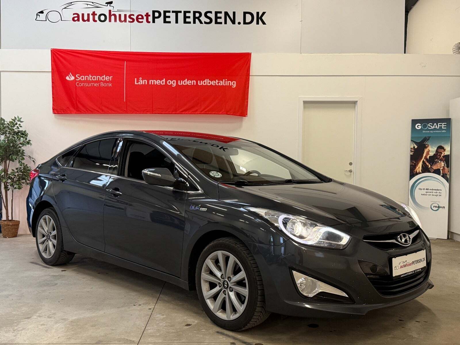 Grå Hyundai i40 fra 2014