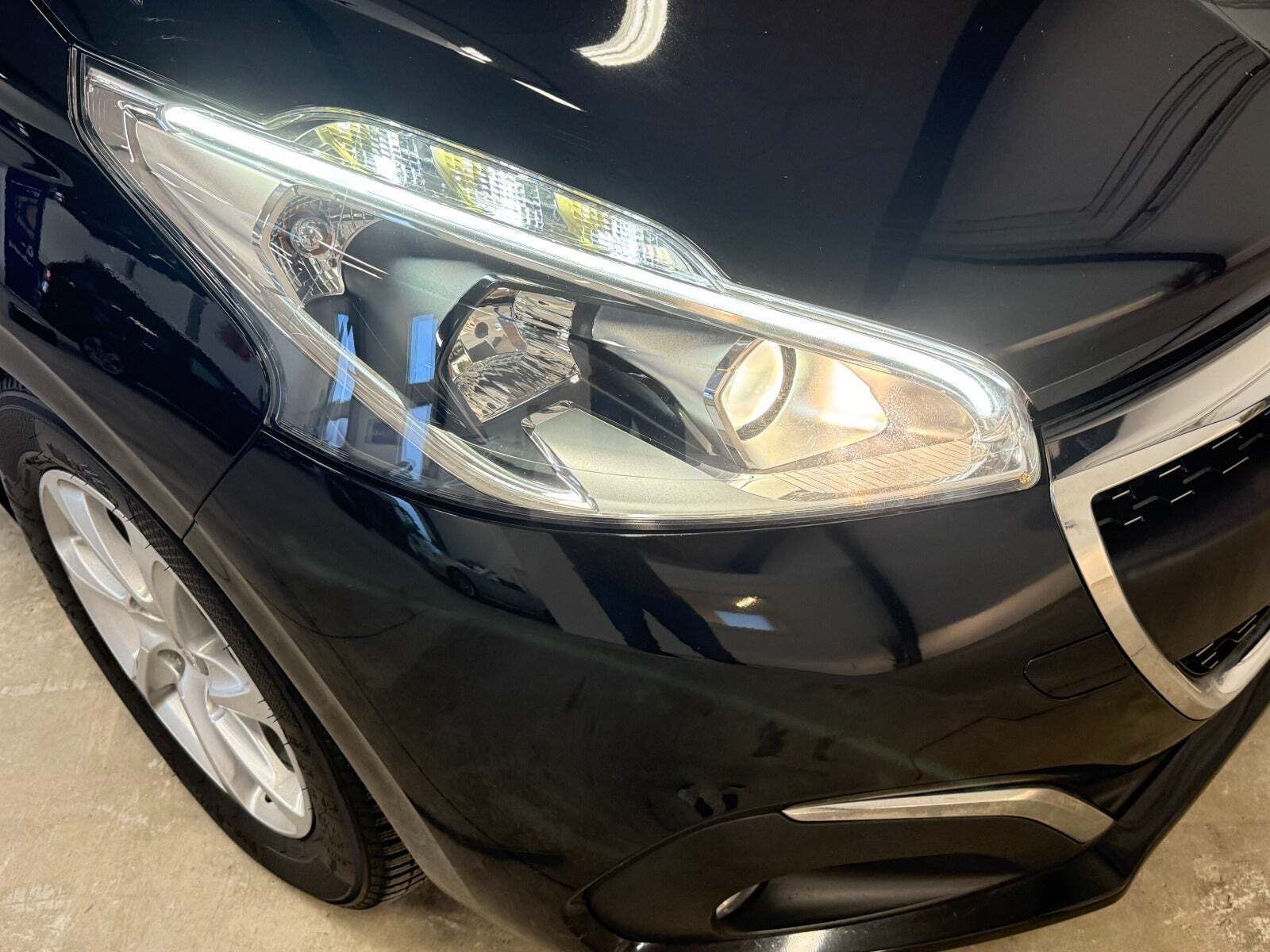 Peugeot 208 1,6 BlueHDi 100 Allure Sky