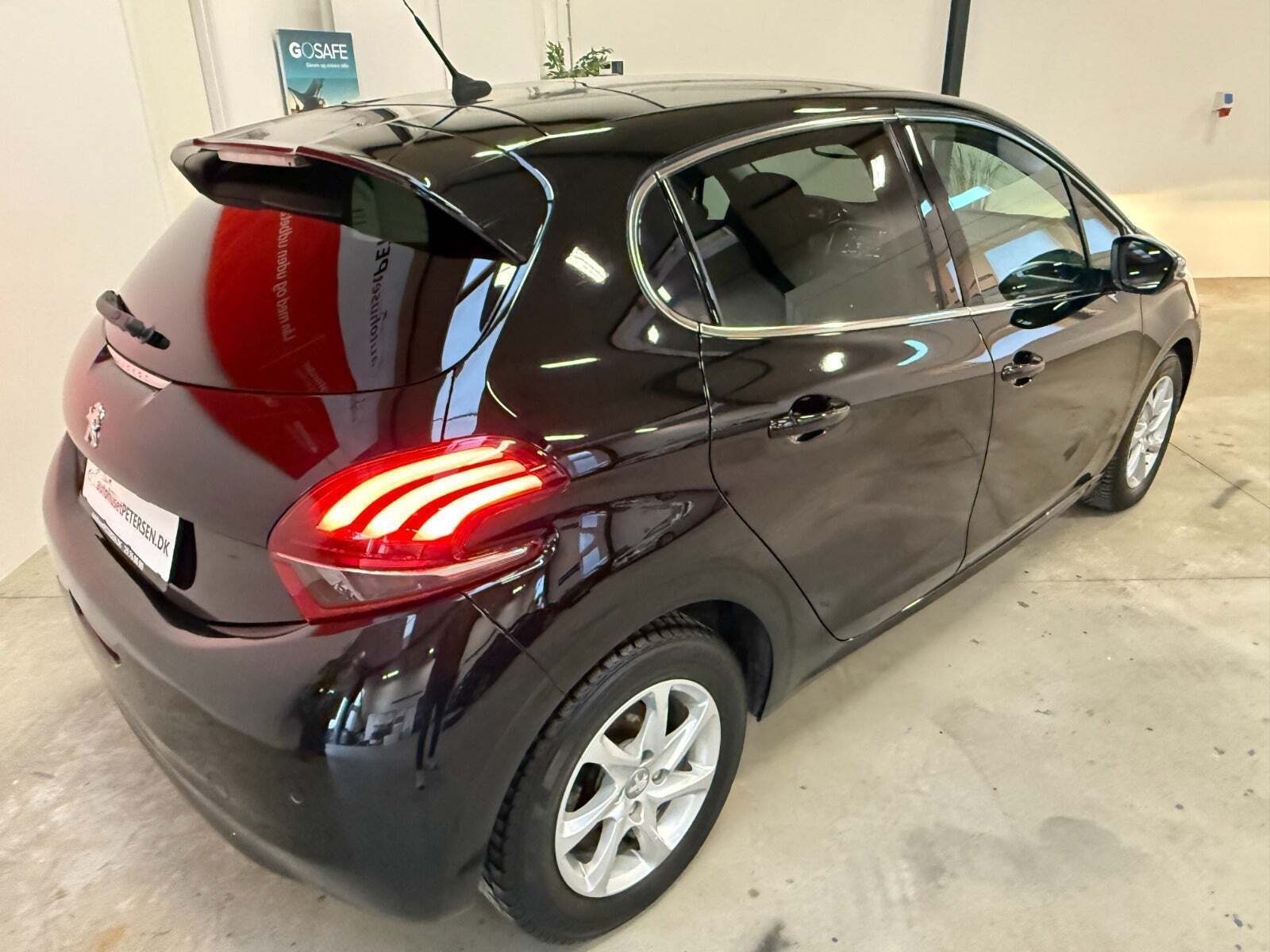 Peugeot 208 1,6 BlueHDi 100 Allure Sky