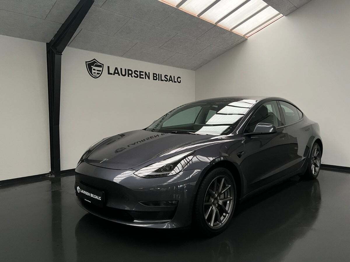 Tesla Model 3 Long Range AWD