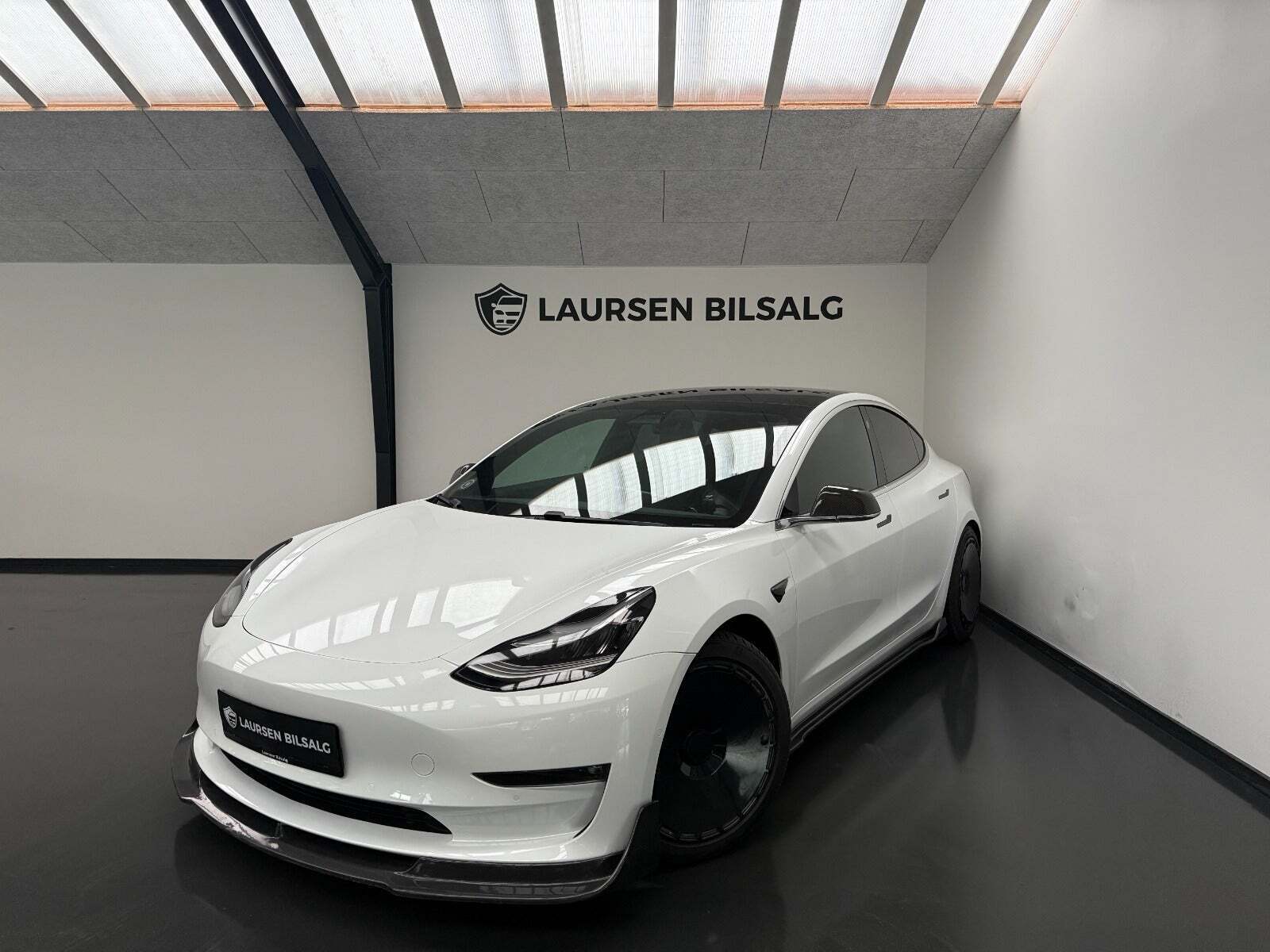 Tesla Model 3 Standard Range+ RWD