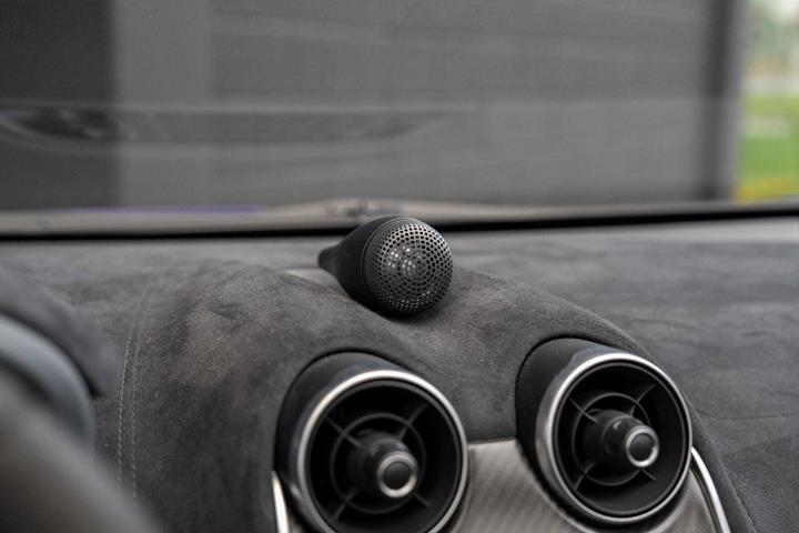Lilla McLaren 600LT fra 2020 set indefra