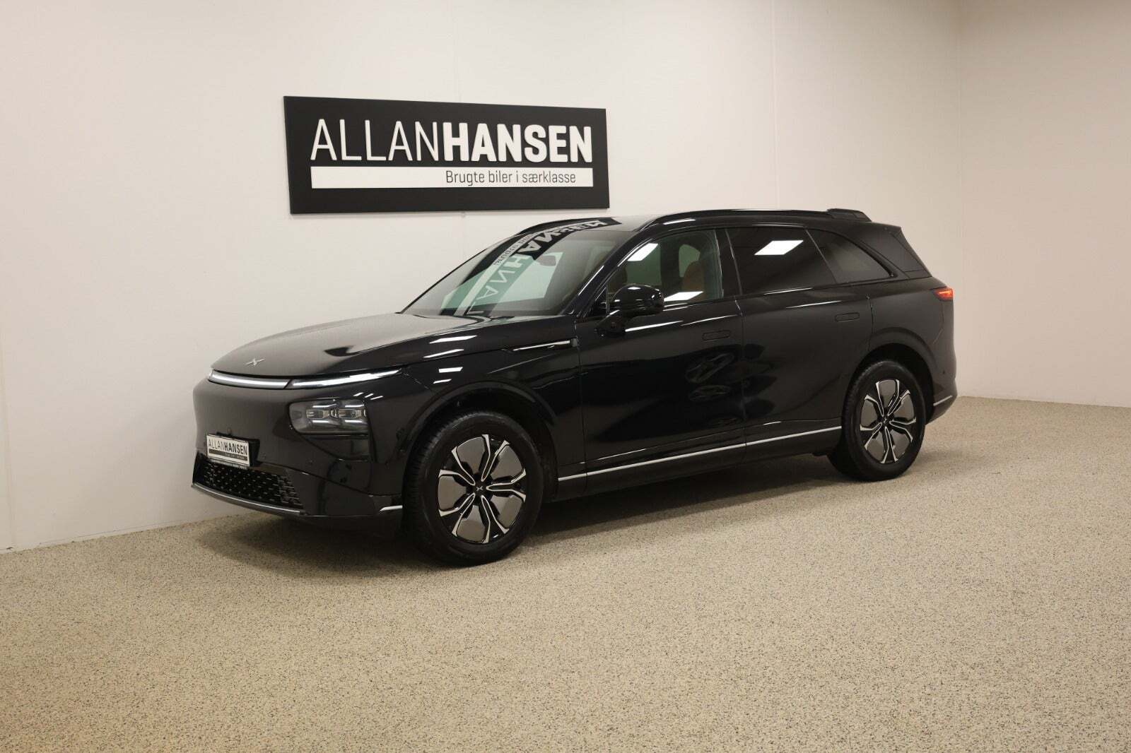 Xpeng G9 Standard Range