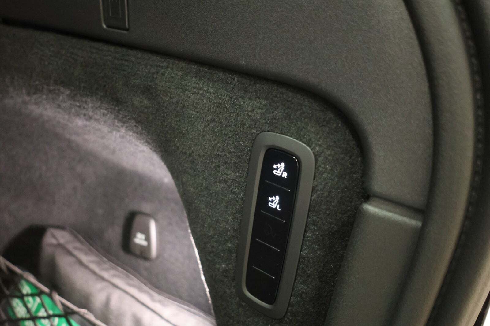 Grå Volvo EX90 fra 2024