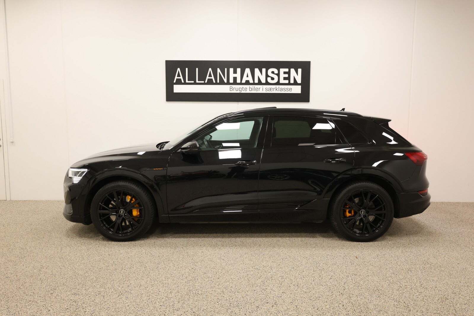 Sort Audi e-tron fra 2022