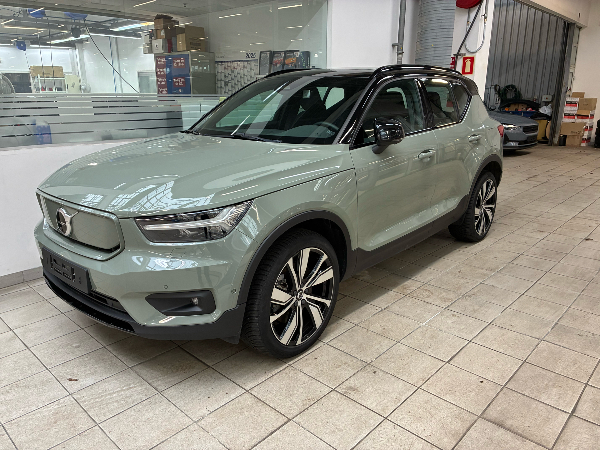 Volvo XC40 P8 Recharge Twin Pro AWD 408HK 5d Aut.