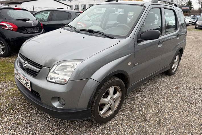 Grå Suzuki Ignis fra 2006