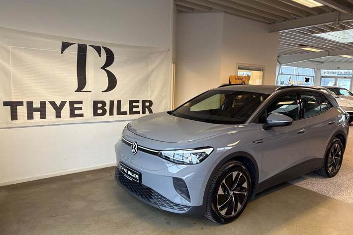 Grå VW ID.4 fra 2023 set udefra