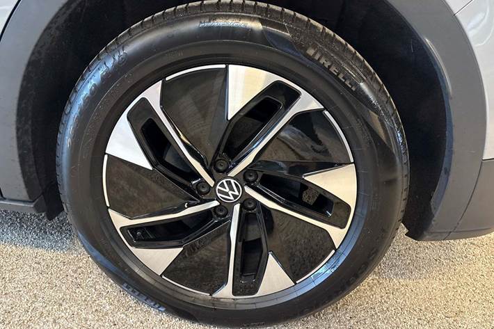 Grå VW ID.4 fra 2023