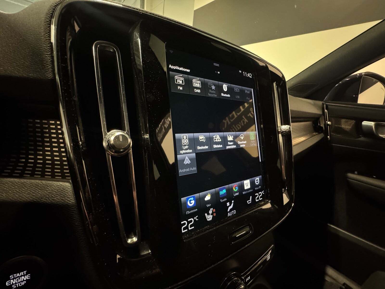 Sort Volvo XC40 fra 2021