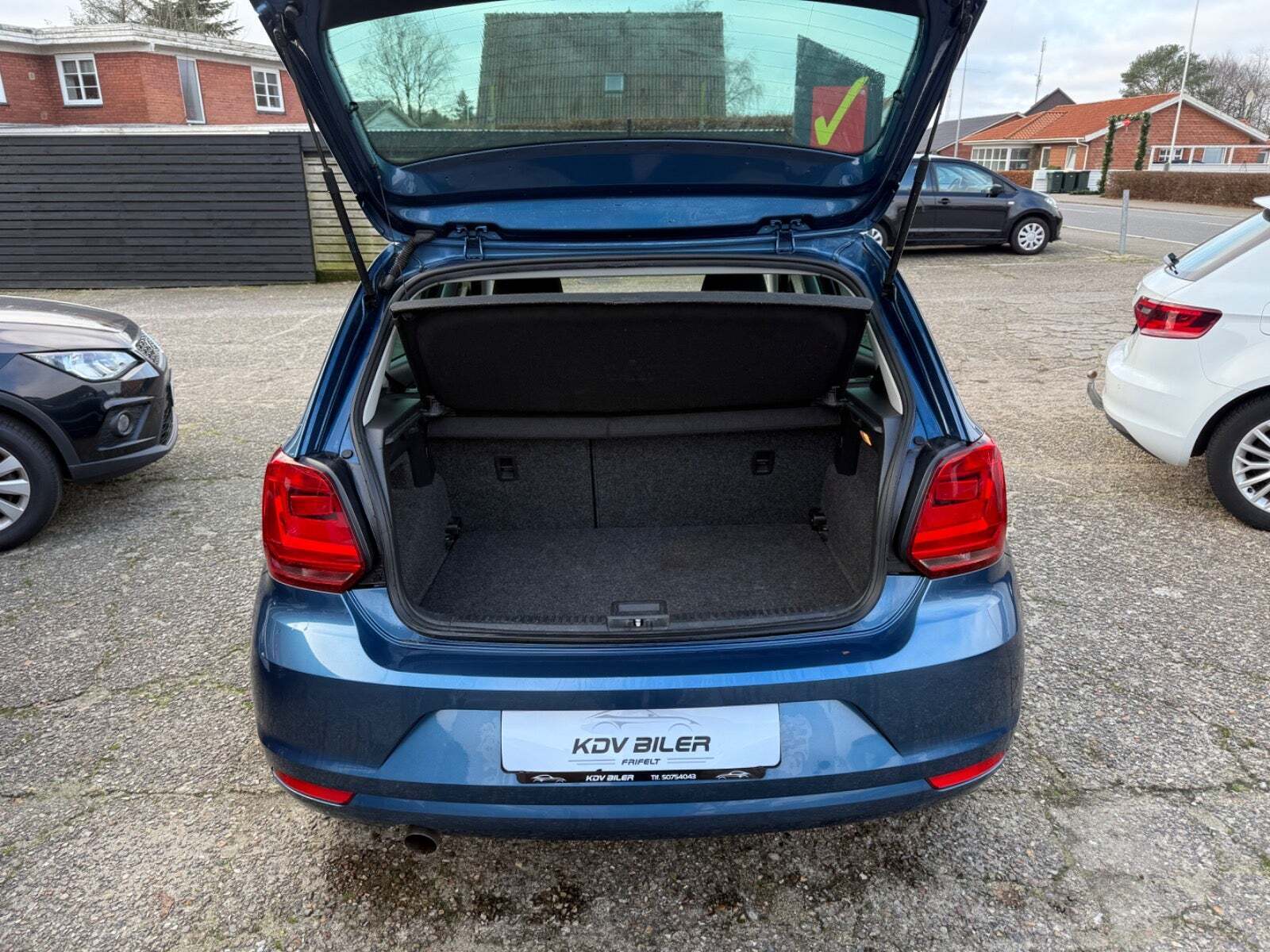 Blå VW Polo fra 2017