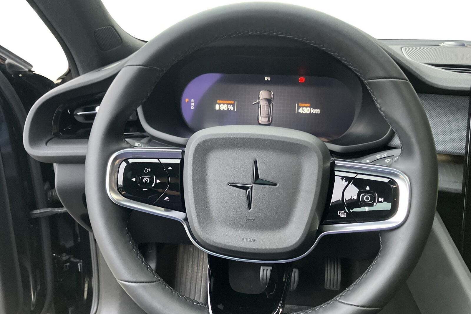 Sort Polestar 2 fra 2022