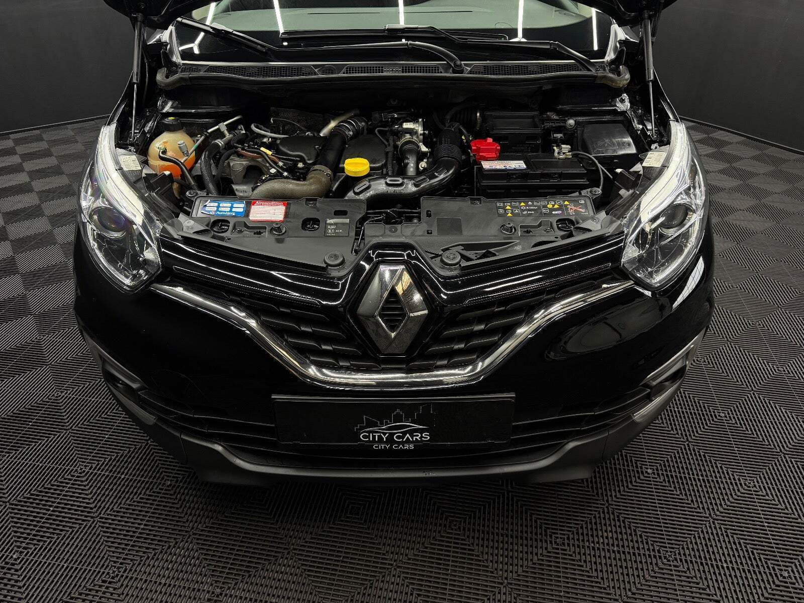Sort Renault Captur fra 2018