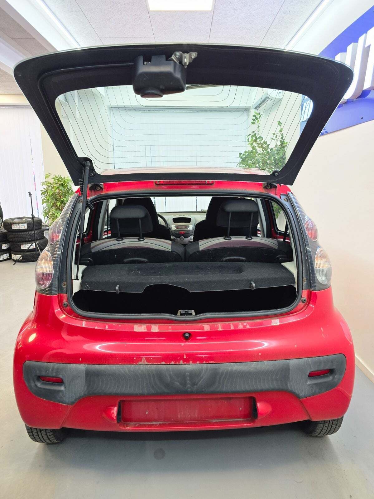 Rød Citroën C1 fra 2010