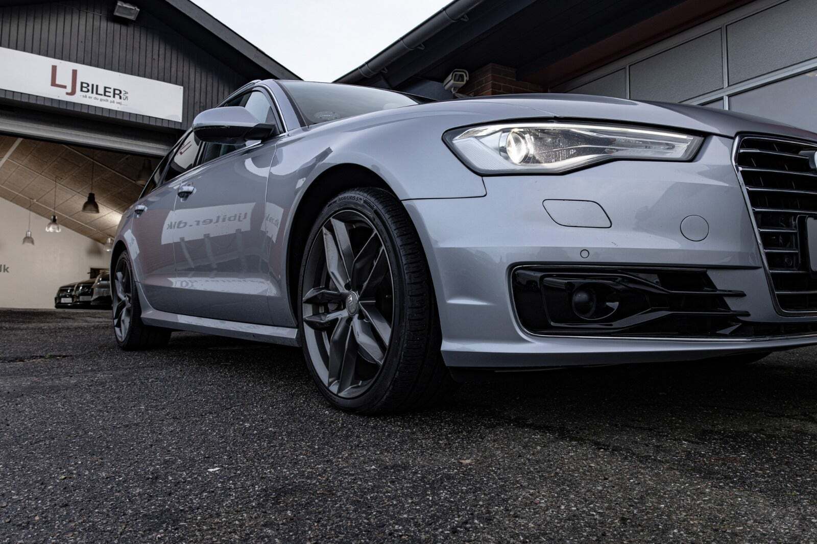 Sølv Audi A6 fra 2016