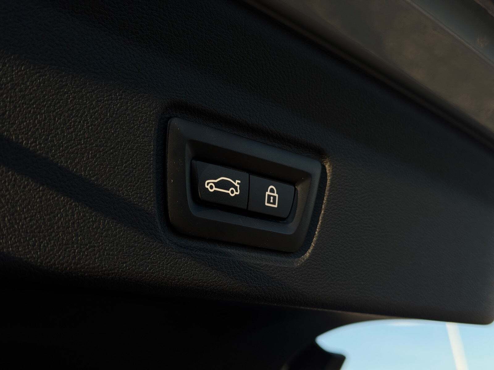 Grå BMW i4 fra 2023