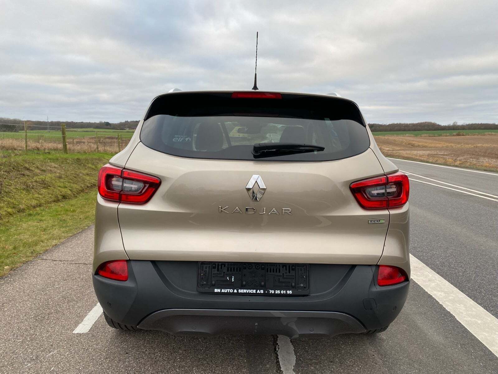 Beige Renault Kadjar fra 2016