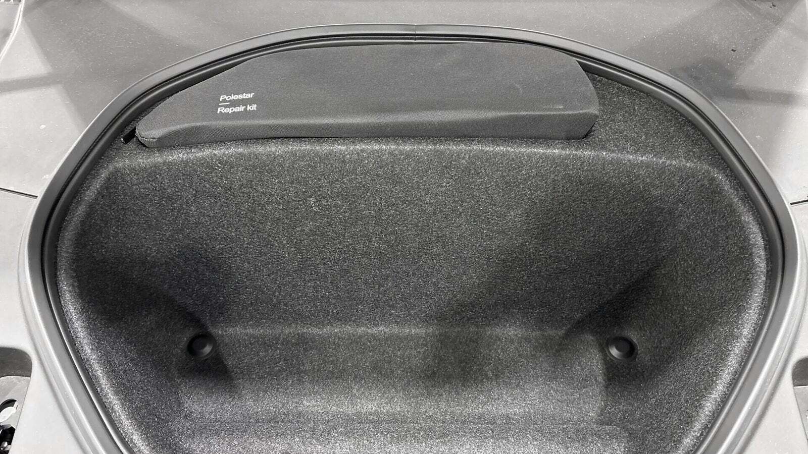 Grå Polestar 2 fra 2023