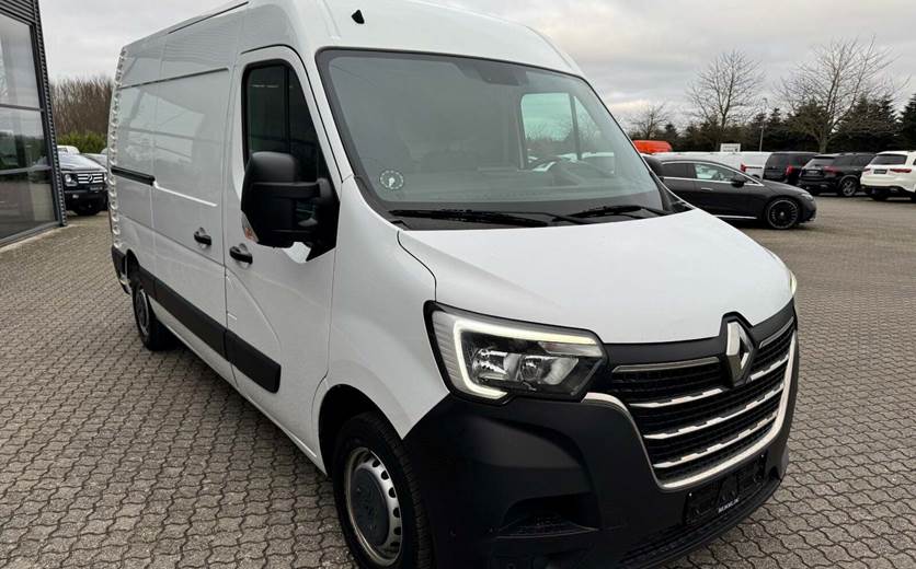 Renault Master IV T33 2,3 dCi 150 L2H2 Kassevogn