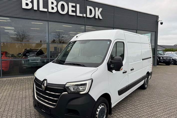 Hvid Renault Master IV T33 fra 2022