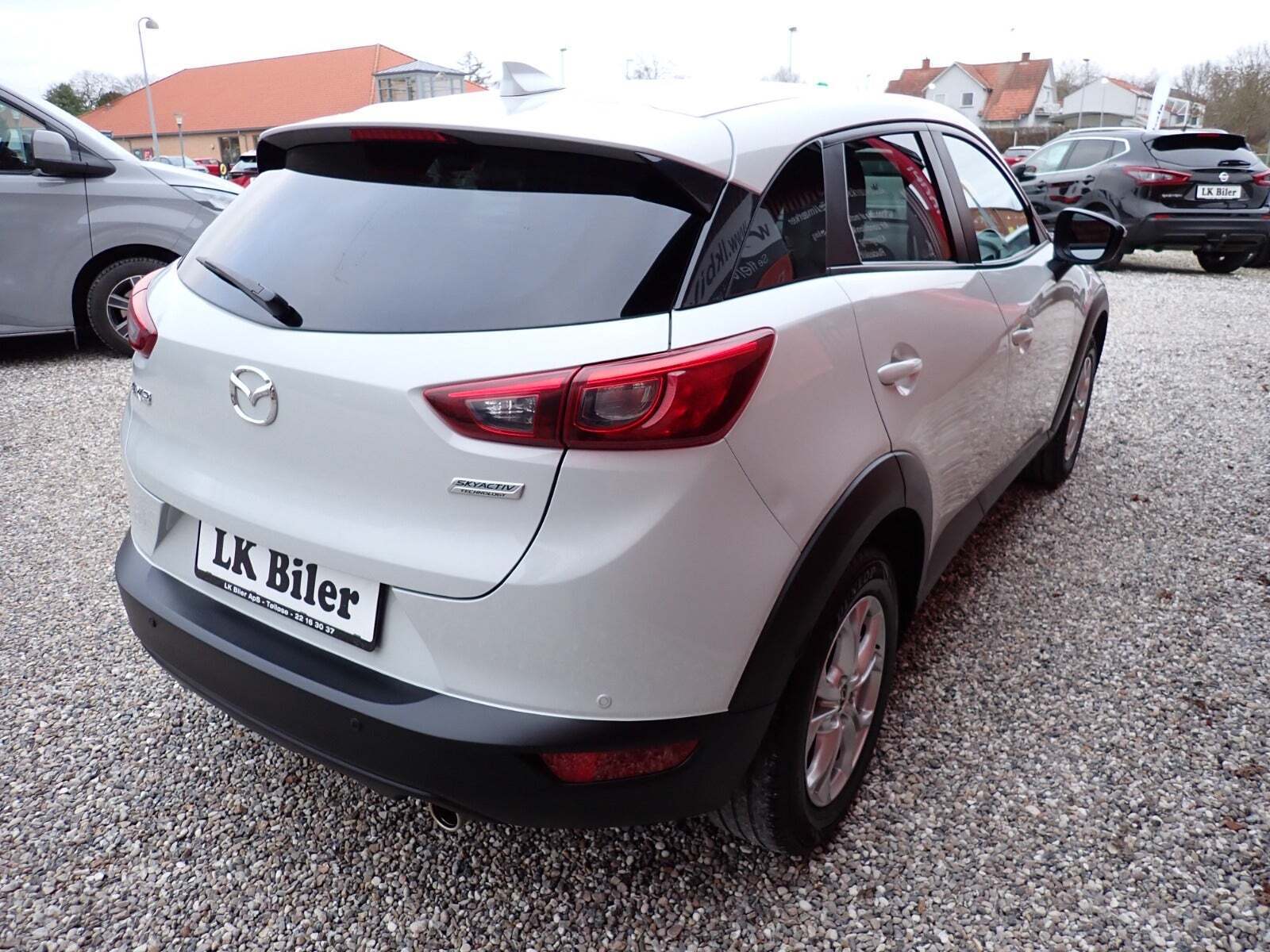 Grå Mazda CX-3 fra 2017