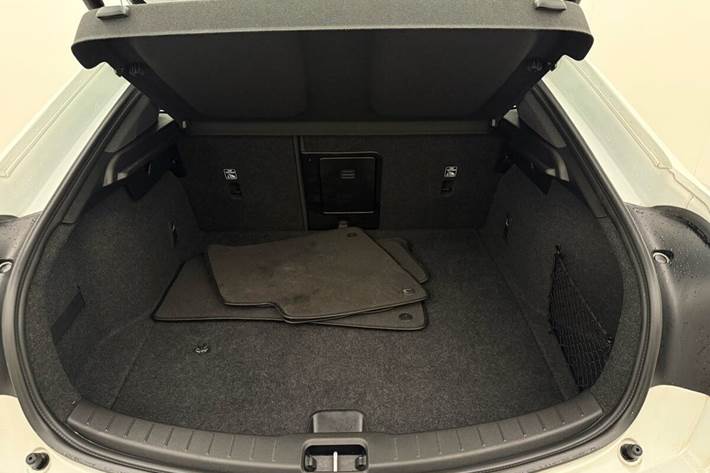 Sølv Polestar 2 fra 2023