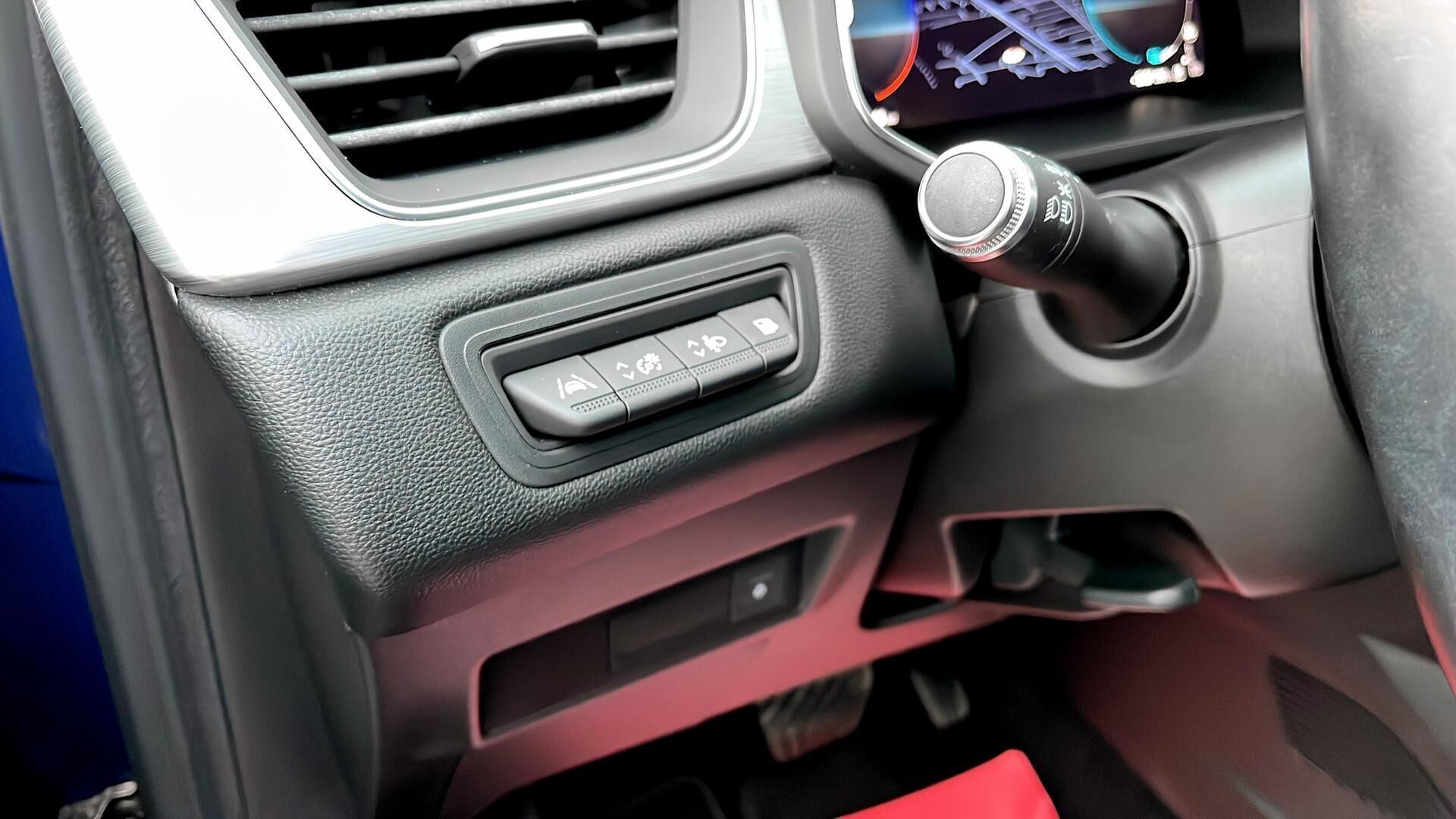 Blå Renault Captur fra 2021