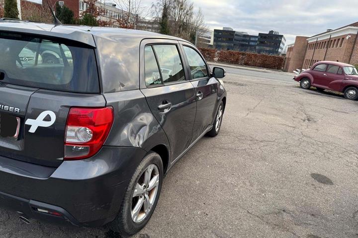 undefined Toyota Urban Cruiser fra 2009 set udefra