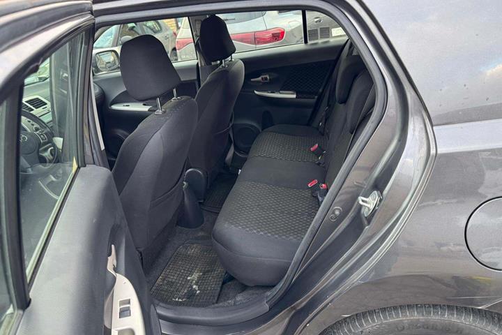 undefined Toyota Urban Cruiser fra 2009 set indefra