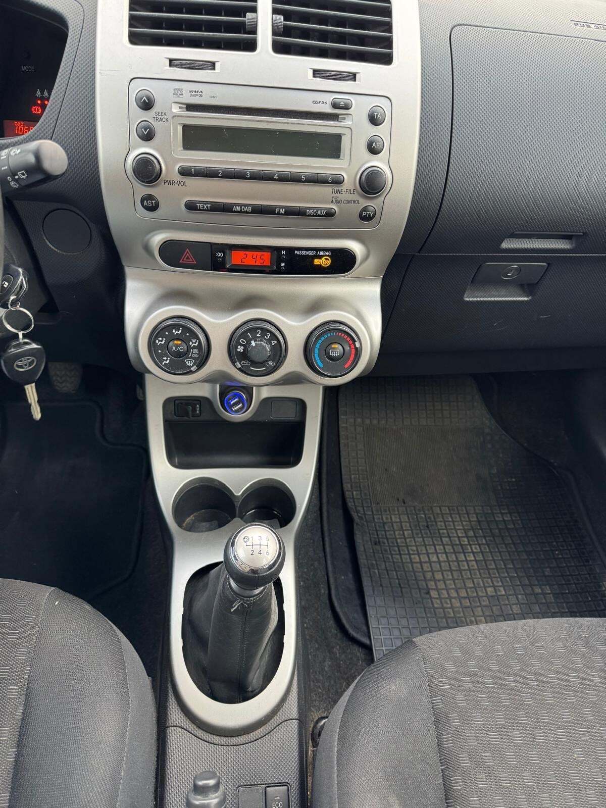 undefined Toyota Urban Cruiser fra 2009