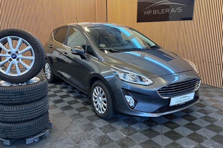 Grå Ford Fiesta fra 2018