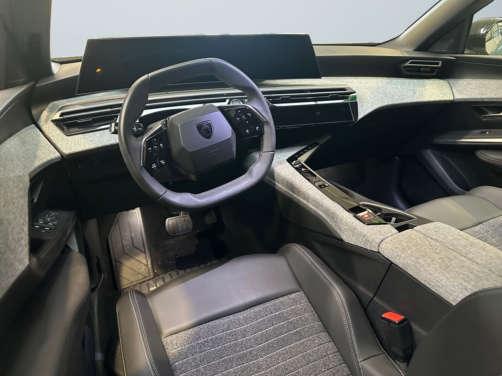 Peugeot e-5008 77 Allure 7prs