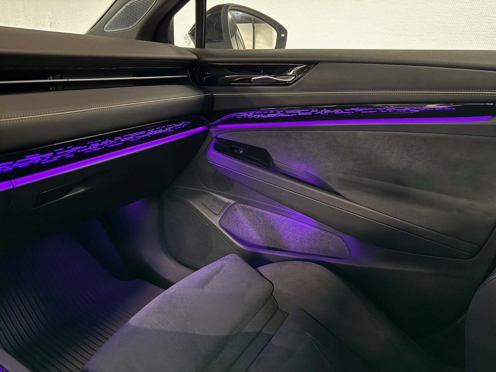 Hvid VW ID.7 fra 2025