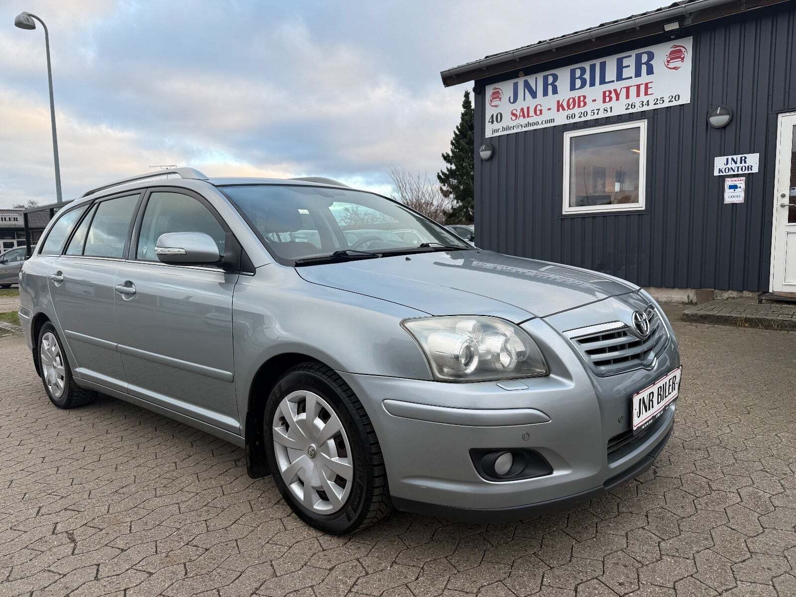 undefined Toyota Avensis fra 2008