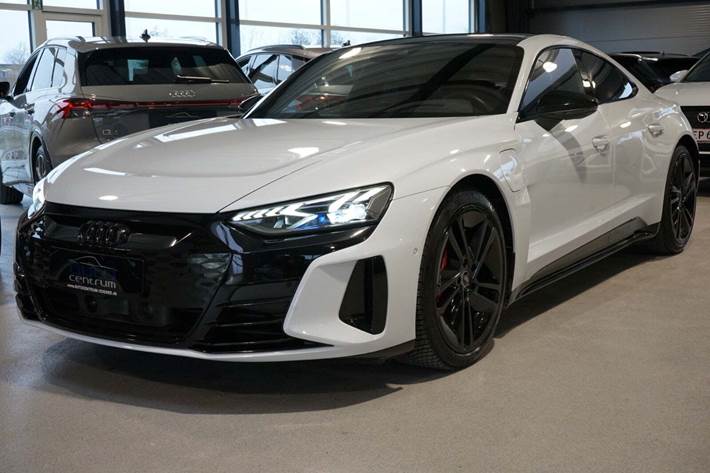 Hvid Audi RS e-tron GT fra 2022