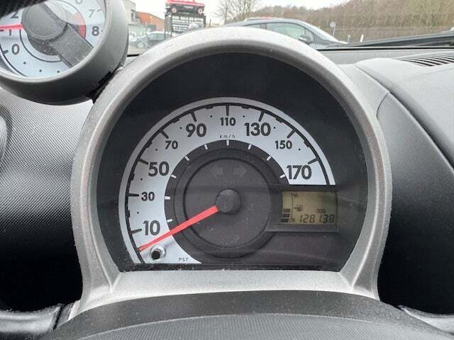 undefined Peugeot 107 fra 2007