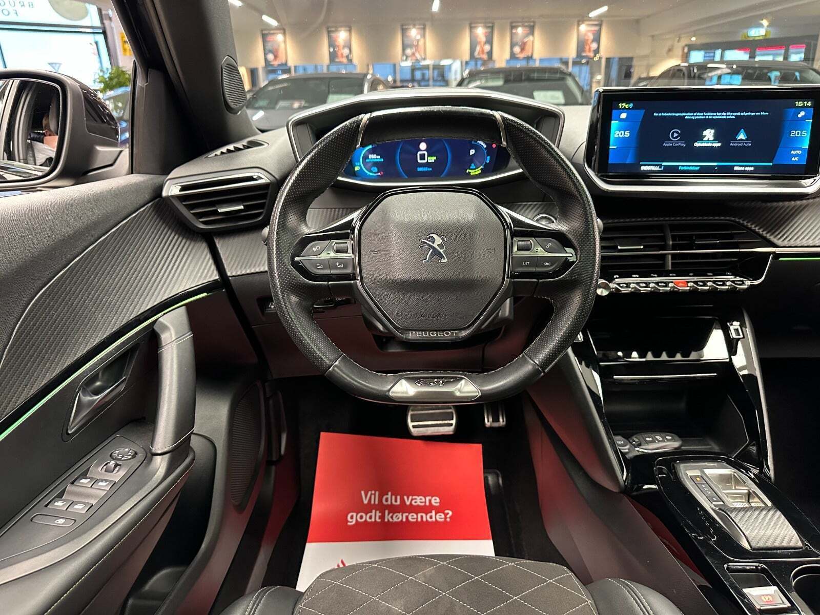 Sort Peugeot e-2008 fra 2022