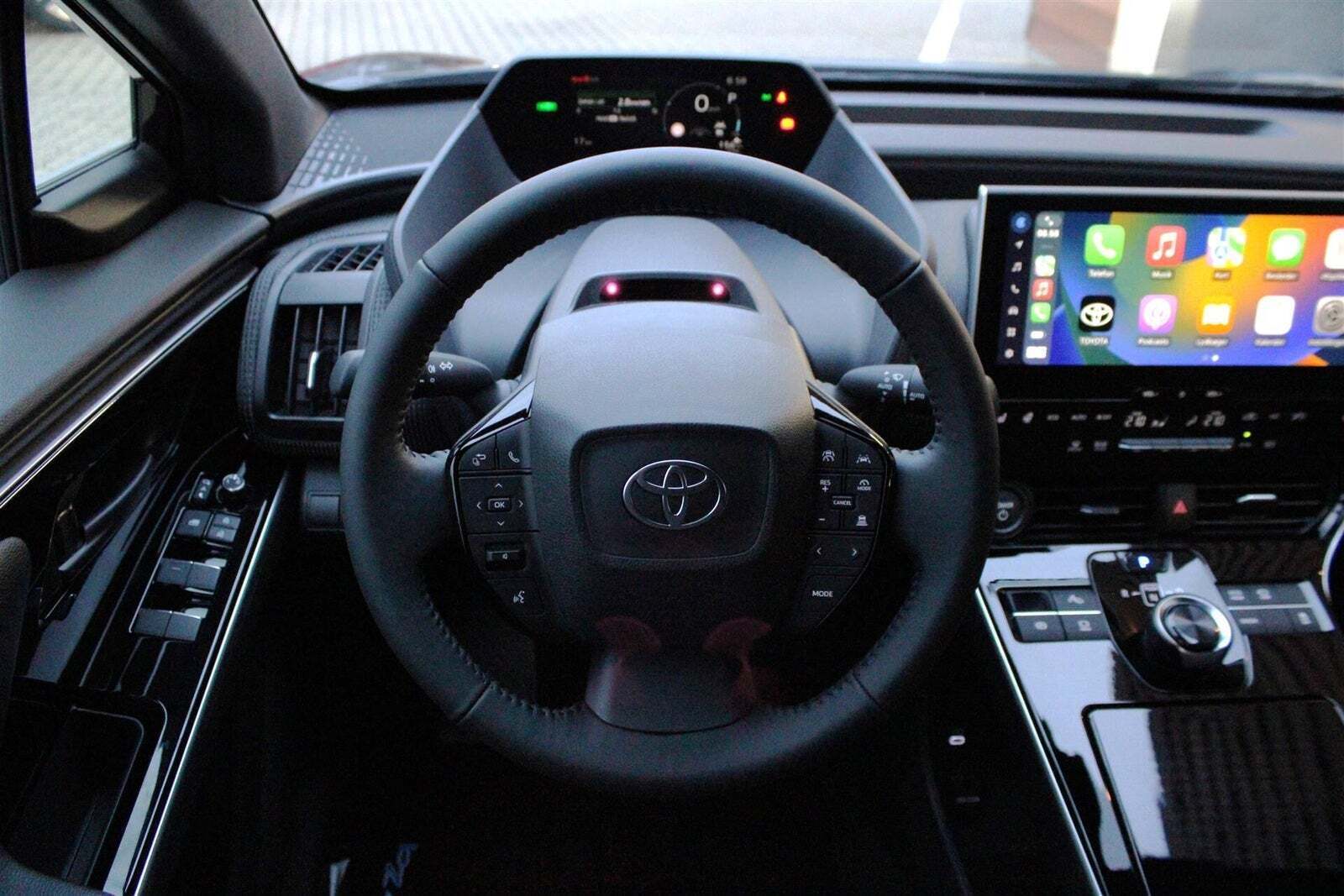 Toyota BZ4X Business+