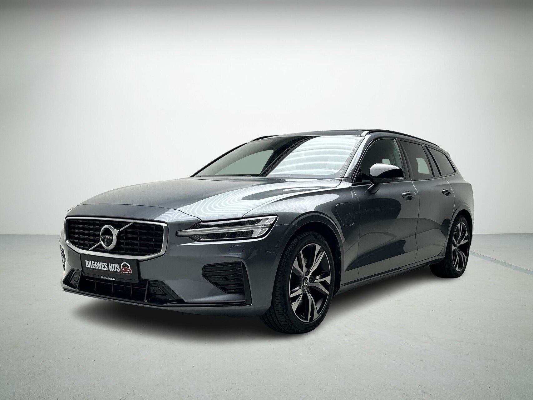Volvo V60 2,0 T8 Twin Engine  Plugin-hybrid R-design AWD 390HK Stc 8g Aut.
