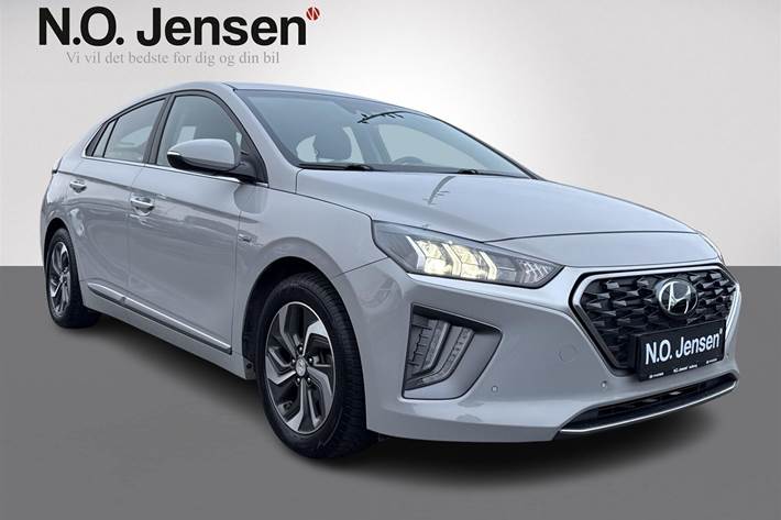Grå Hyundai Ioniq fra 2021 set udefra