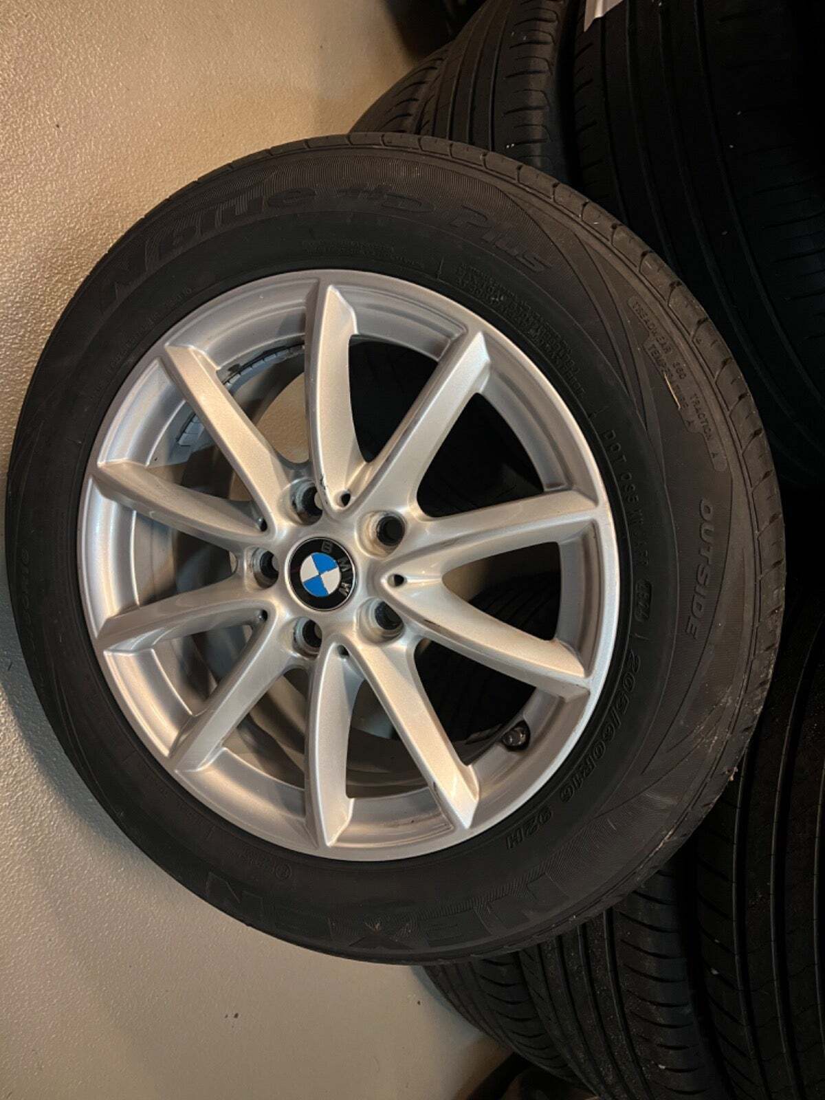 Sort BMW 218d fra 2015