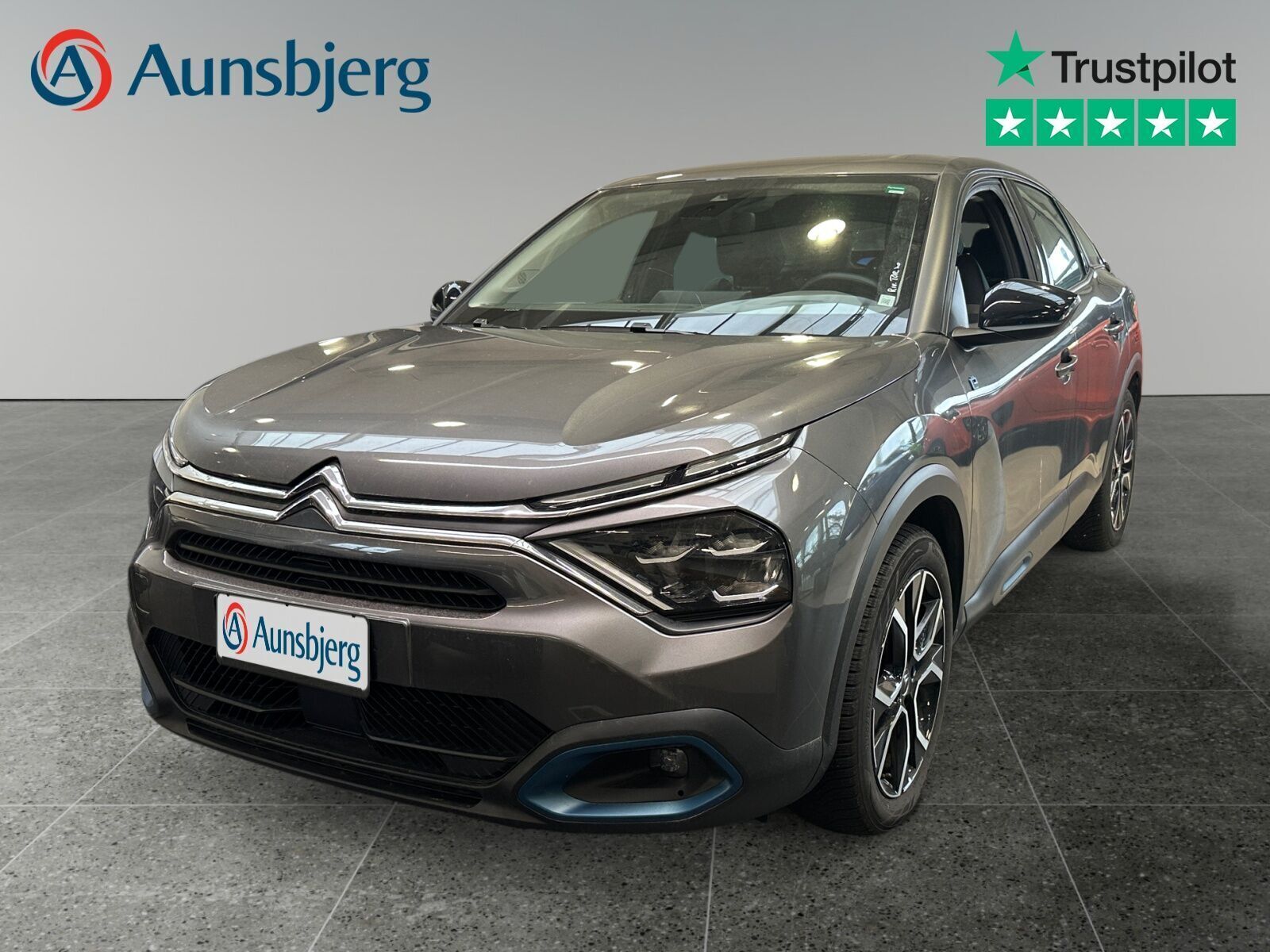 Grå Citroën ë-C4 fra 2022